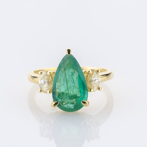 Ring aus 750er gelbgold mit - ring,