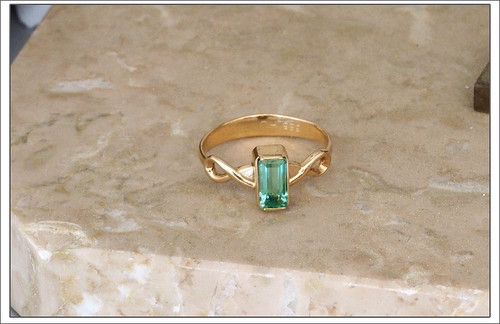 Stielvoller smaragd ring - stielvoller,