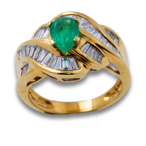 Ring smaragd diamant 585 gold - 585,