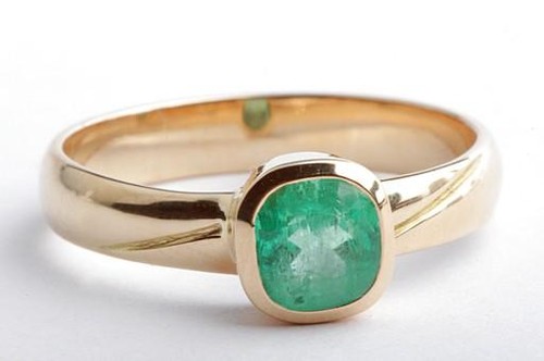 Smaragd ring 84ct - smaragd, 18k